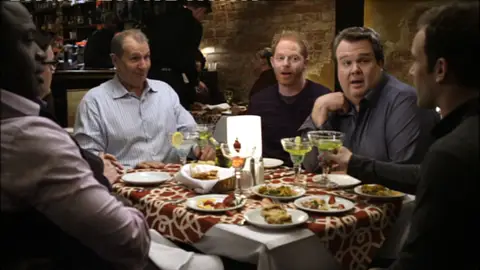 Jay con Mitchell Modern Family