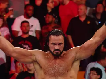 Drew McIntyre se impone a Rollins gracias a Ziggler Drew McIntyre se impone a Rollins gracias a Ziggler