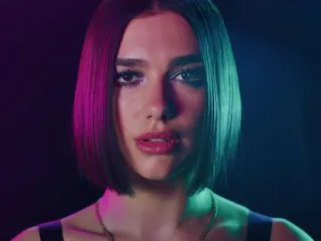 Dua Lipa y Jaguar Dua Lipa y Jaguar