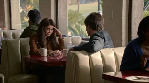 Haley, preocupada Modern family
