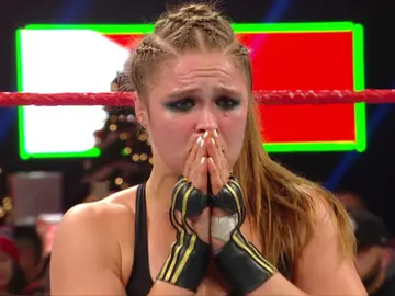 Ronda Rousey sigue siendo la campeona de WWE RAW Ronda Rousey sigue siendo la campeona de WWE RAW