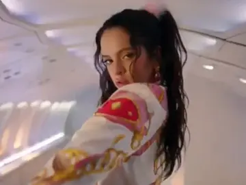 La cantante Rosalía en su nuevo videoclip La cantante Rosalía en su nuevo videoclip
