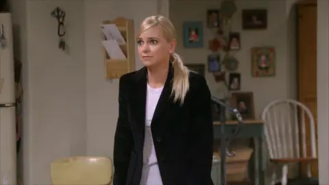Christy va a la universidad Mom