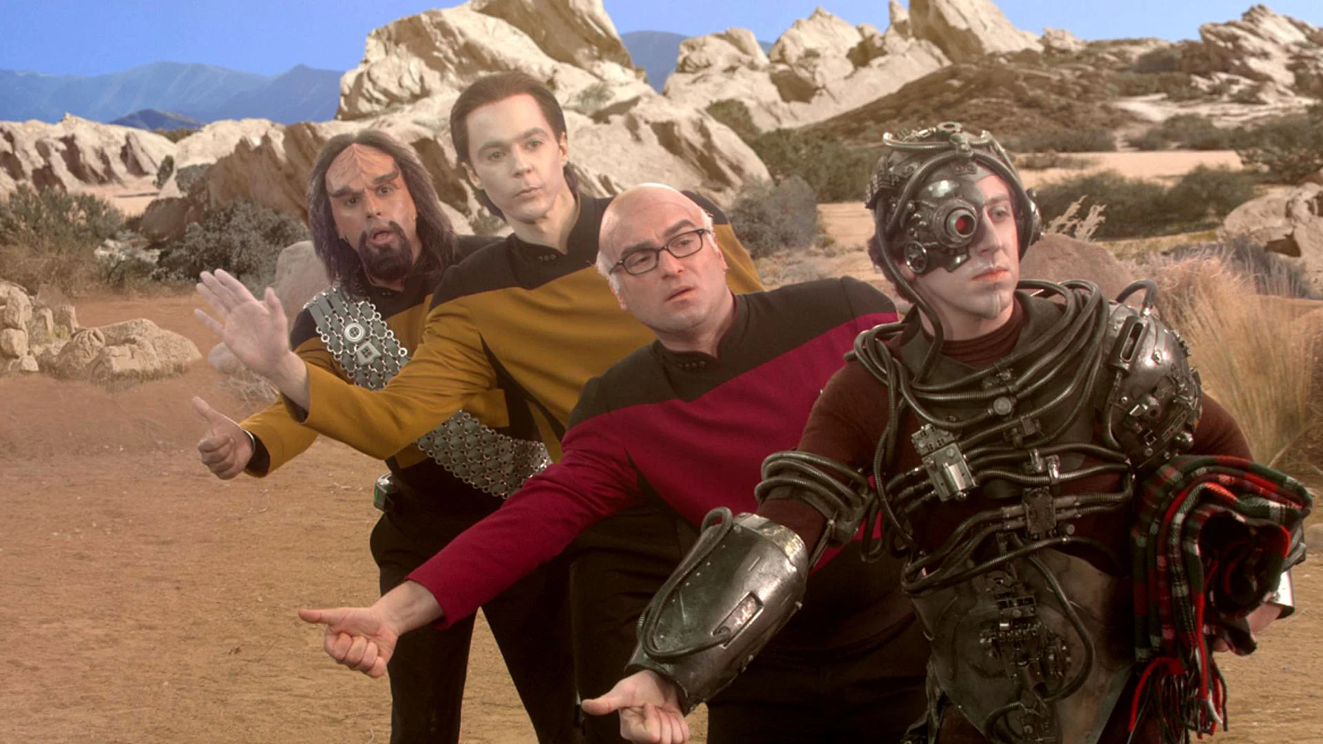 Sheldon, Raj, Leonard y Howar, disfrazados del equipo de exploración de Stark Trek
