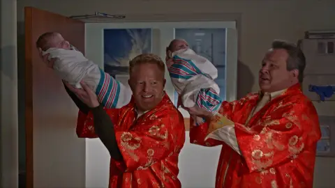 Los bebés de Haley y Dylan Modern family