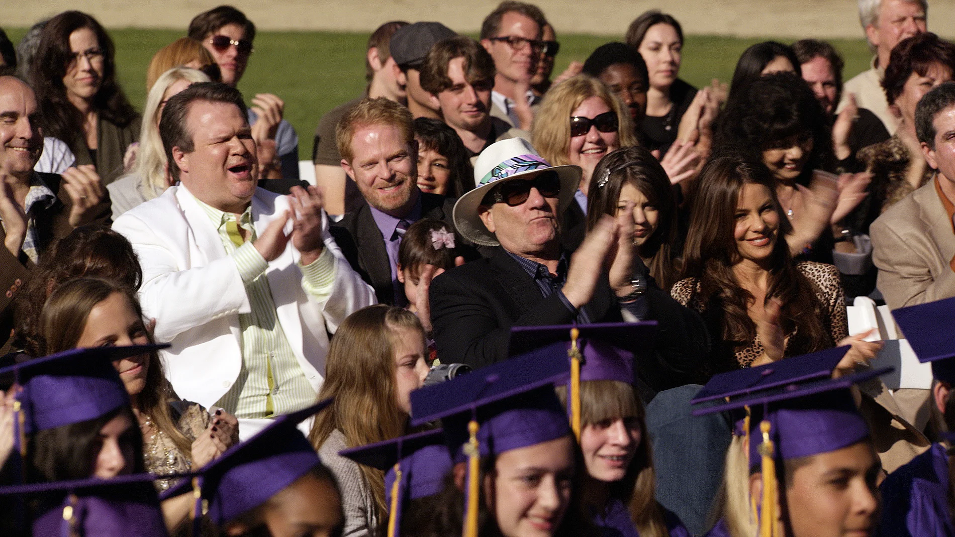 ¡'Modern Family' se gradua! Los momentos de graduación de la serie