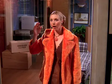 Phoebe descubre la relación secreta de Monica y Chandler Phoebe descubre la relación secreta de Monica y Chandler