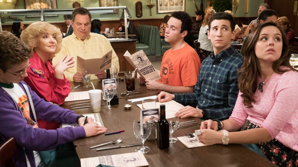 Los Goldberg - Temporada 5 - Cap&iacute;tulo 12: Cena con los Goldberg
