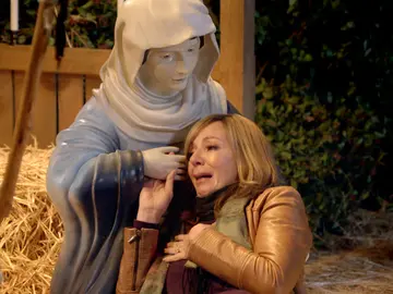 Bonnie siente la nostalgia de la Navidad y sale corriendo Bonnie siente la nostalgia de la Navidad y sale corriendo