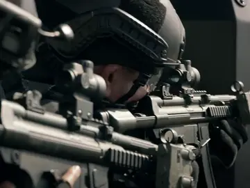 Una trampa sorprende a los S.W.A.T. antes de recuperar a la secuestrada Una trampa sorprende a los S.W.A.T. antes de recuperar a la secuestrada