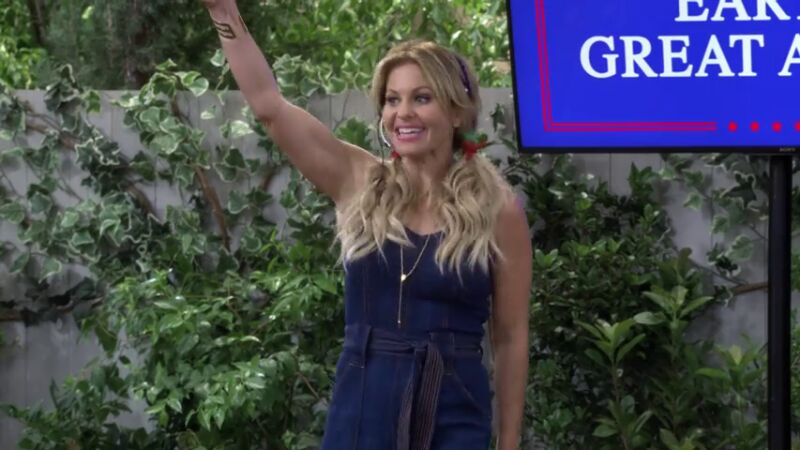 DJ ayuda a Max a hacer trampas para ganar un concurso