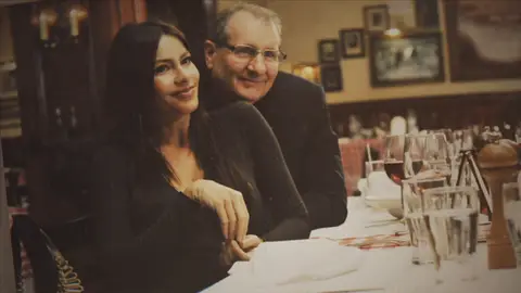 Sofía Vergara y Ed O'Neill Modern Family