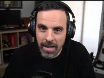 Uno de los primeros youtubers visita la academia de 'Top Gamers Academy' Uno de los primeros youtubers visita la academia de 'Top Gamers Academy'