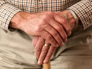 Manos de un anciano Manos de un anciano