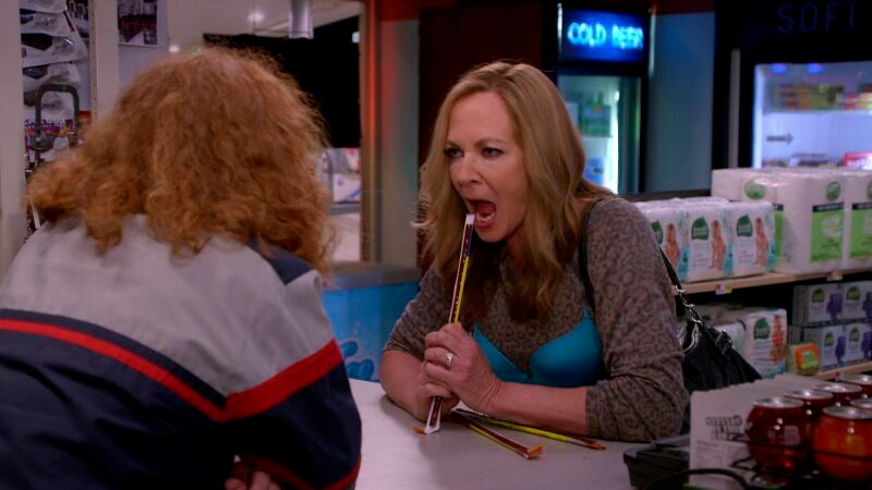 Disfruta de la temporada final de 'Mom' el jueves en Neox