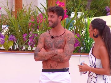 Así ha sido la llegada de Jesús a la Villa de 'Love Island'