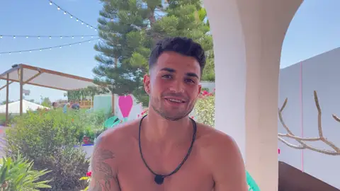 Jovan, ilusionado con lo que está sintiendo en la villa Test del isleño