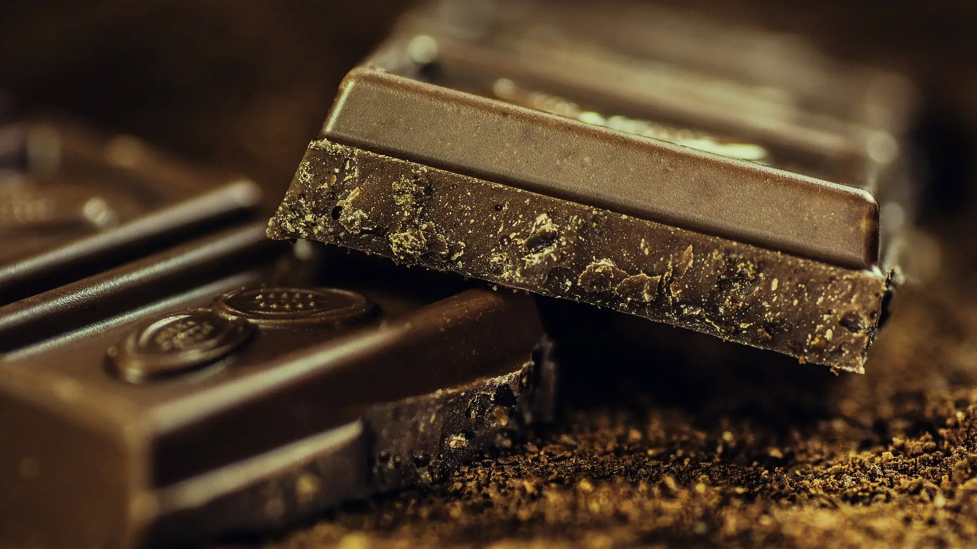 &quot;¡Voy a llorar!&quot;: Una streamer americana prueba esta conocida chocolatina por primera vez y su reacción se hace viral