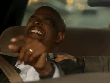 A Murtaugh le da un ataque al corazón en una persecución A Murtaugh le da un ataque al corazón en una persecución