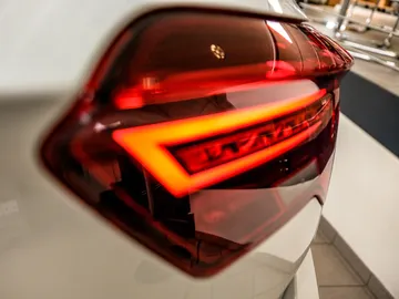 ¿Dudas sobre el momento en el que debes usar las luces intermitentes? Esta carretera es un sueño para ti ¿Dudas sobre el momento en el que debes usar las luces intermitentes? Esta carretera es un sueño para ti