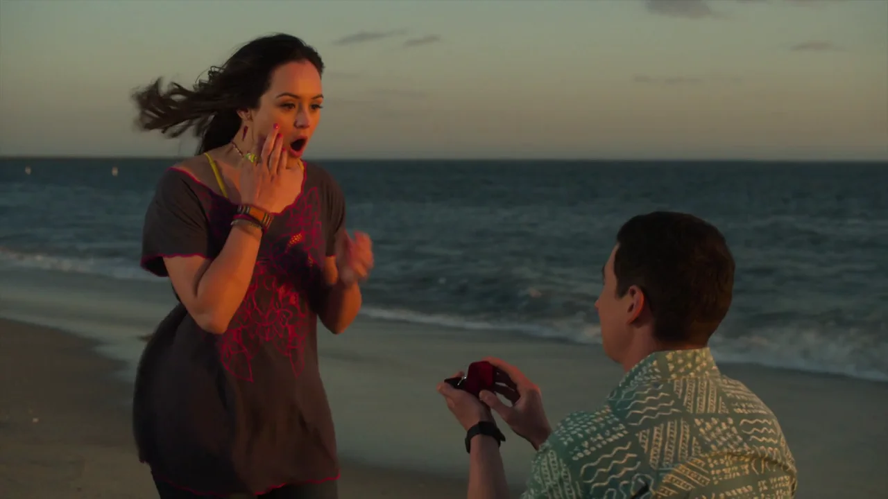 Geoff le pide matrimonio a Erika Geoff le pide matrimonio a Erika