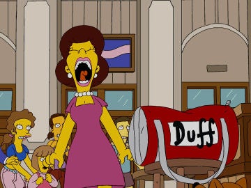 Homer provoca el pánico en la estación