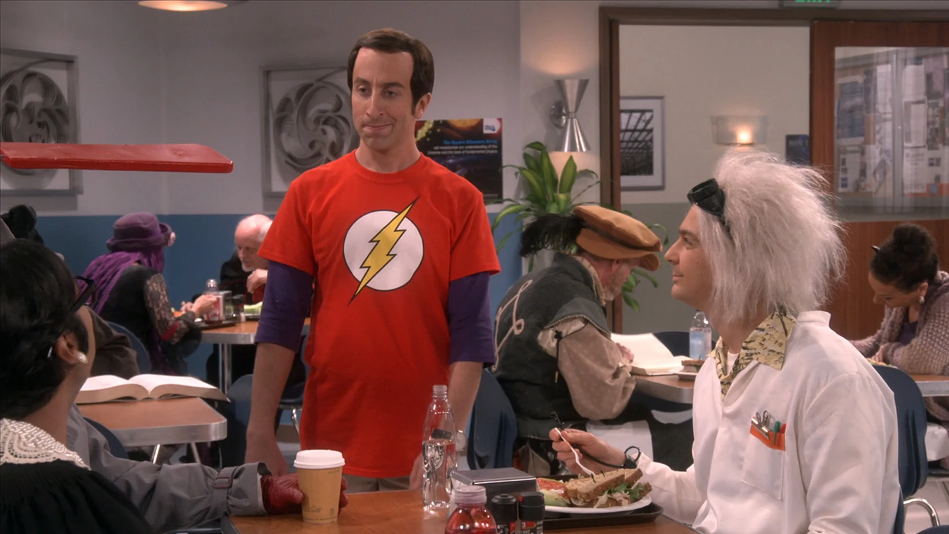 Howard se disfraza de Sheldon