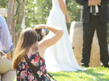 Los museos son perfectos para las fotografías de boda y este álbum lo demuestra  Los museos son perfectos para las fotografías de boda y este álbum lo demuestra