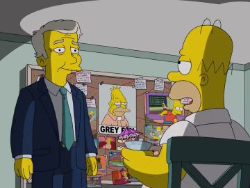 Un espía británico llega a Springfield y busca en Homer un aliado