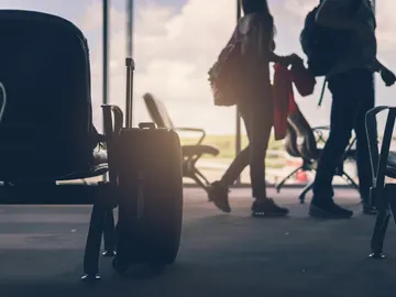 Desalojan un aeropuerto por confundir una PlayStation con una bomba Desalojan un aeropuerto por confundir una PlayStation con una bomba