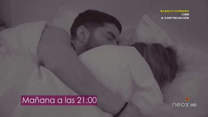 Paola y Eder pasan una noche ardiente en su primera cita en la suite