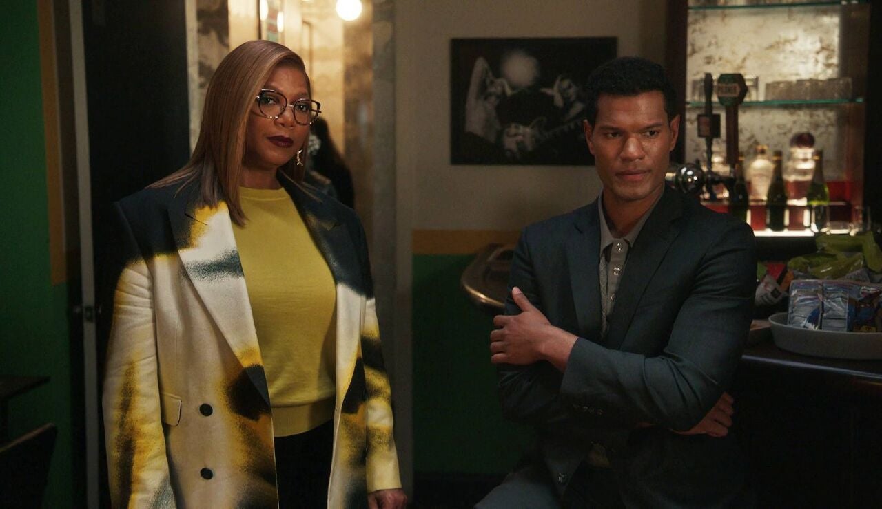 La vida de una cantante corre un serio peligro y Robin y su equipo velan por su seguridad 