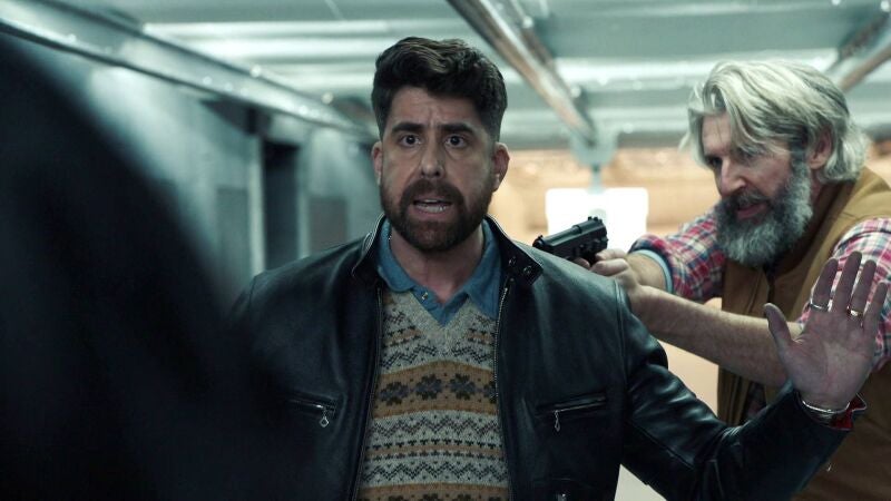 Mel y Harry acuden a interrogar a un sospechoso y se complica el asunto por lo que deben improvisar