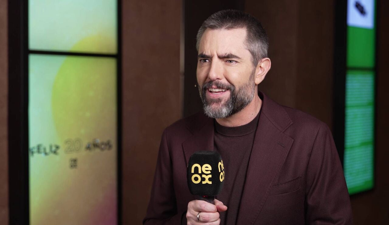 Dani Mateo presenta Feliz A&ntilde;o Neox y las Precampanadas