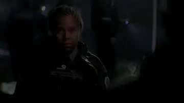 Chicago PD - Kiana decide volver a buscar a una víctima con ayuda de Torres Chicago PD - Kiana decide volver a buscar a una víctima con ayuda de Torres